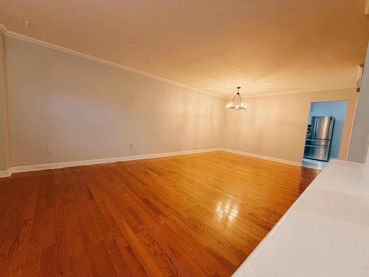 3 bed, 1475 sqft, $3,300 — Photo 4
