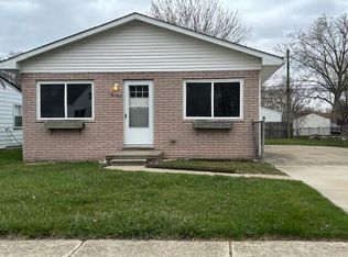 19732 Webster St, Clinton Township, MI 48035