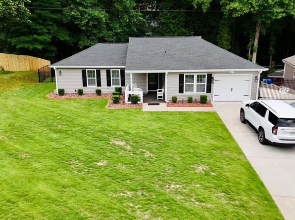 3907 Wabash Ln, Ellenwood, GA 30294