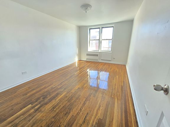 3rd image of 63-11 Qns Blvd #G1