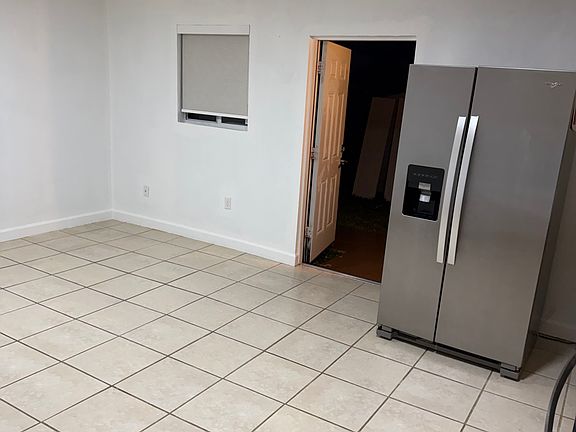 3rd image of 15420 SW 301st St