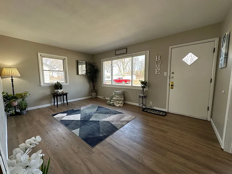 4039 Niles St — Photo 17