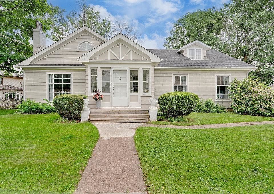 44 Longworth Ave, Charlottetown, PE C1A 5A4 MLS 202305548 Zillow