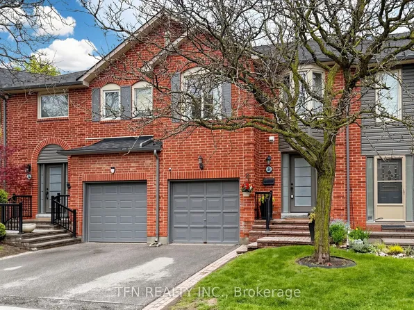 48 Beaumont Pl #58, Vaughan, ON L4J 4W8