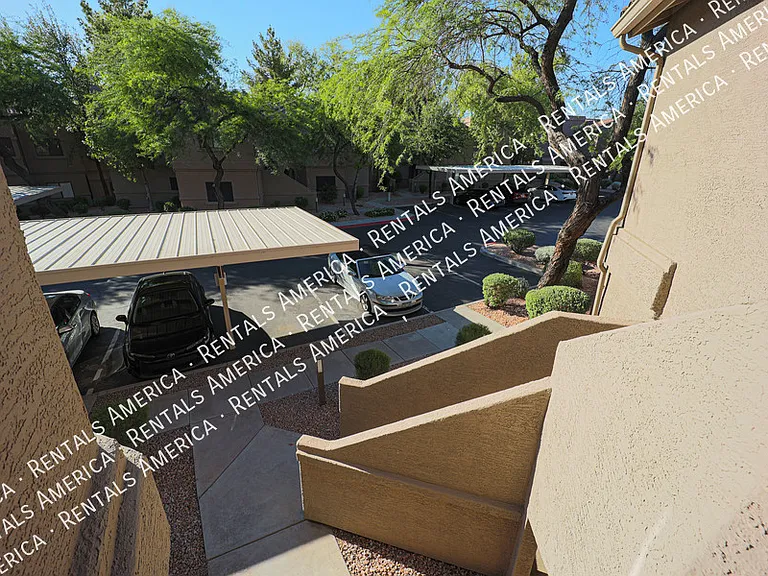 15050 N Thompson Peak Pkwy #2050 — Photo 3