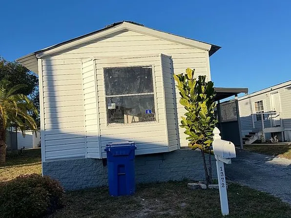 1372 Autumn Dr, Tampa, FL 33613