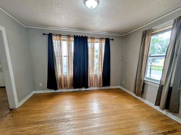 6552 Sapphire Dr — Photo 10