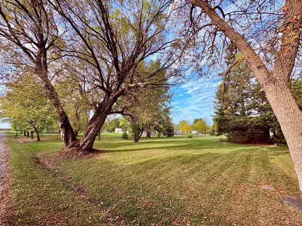 211 7th Ave SE, Baudette, MN 56623