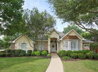 320 Fallen Leaf Ln, McKinney, TX 75072