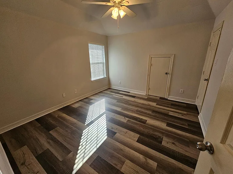 547 Birdsong Dr — Photo 21