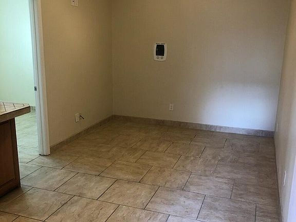 4th image of 1330 Garnet Ave #2