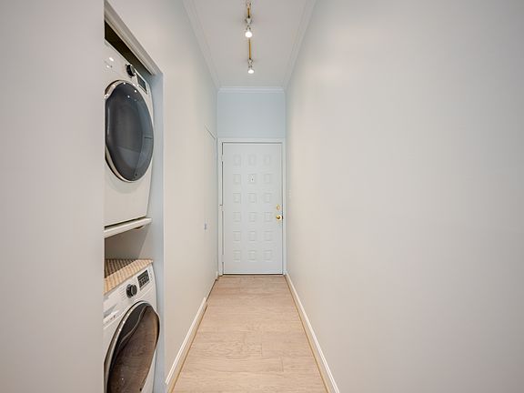 2nd image of 2000 16th St NW APT 208