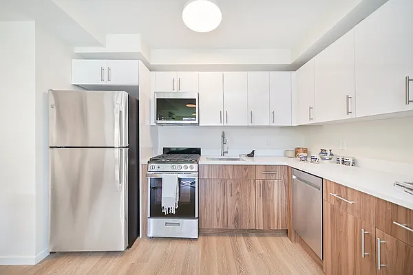 Rented by Living New York | media 24