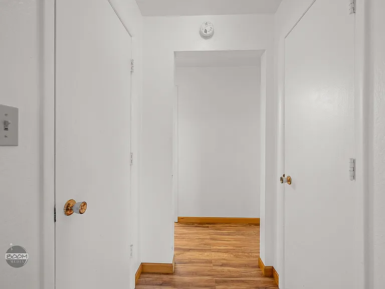 2326 Cordova St #17 — Photo 16