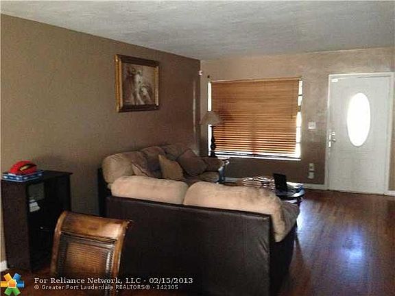 4th image of 1650 NE 174th St