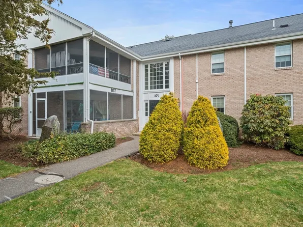 107 Ethyl Way APT A, Stoughton, MA 02072