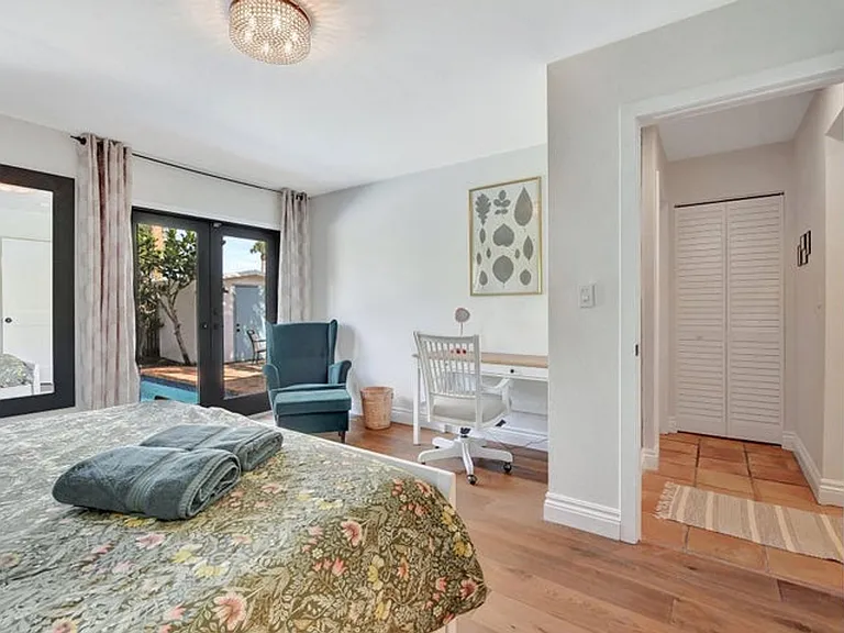 801 SW 5th St — Photo 16