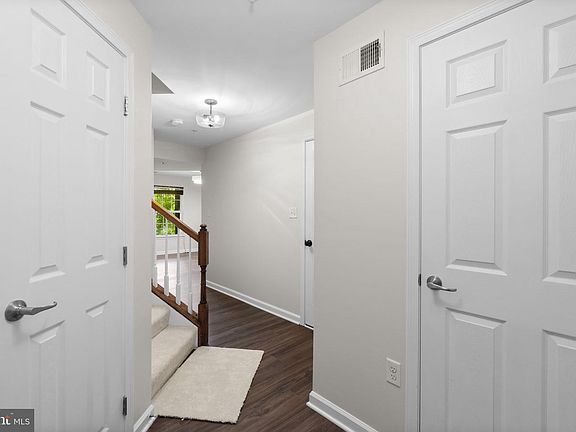 3rd image of 9505 Liverpool Ln #93
