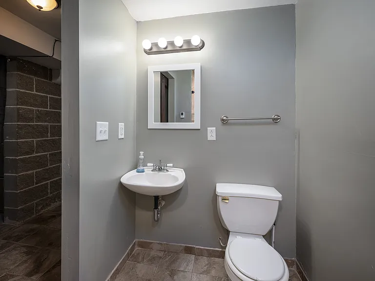 1327 3rd Ave SW — Photo 31
