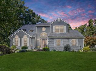 30 Sunny Woods Ln, Jackson, NJ 08527