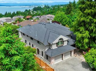 1701 Orca View Ln, Everett, WA 98203