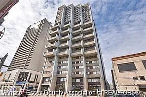 380 Pelissier St #904 — Photo 4