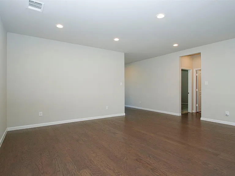 14120 Sand Ridge Ct — Photo 12