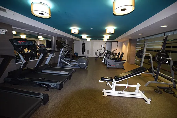 Rented by Carnegie Management Inc | media 9