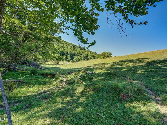 3rd image of 2895 Cantwell Valley Rd