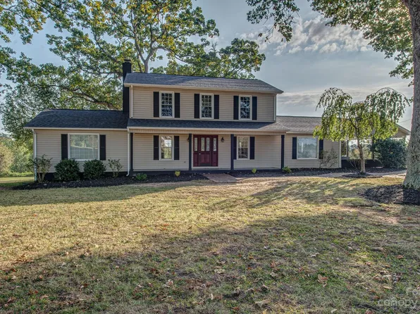 1119 Lake Houser Rd, Mooresboro, NC 28114
