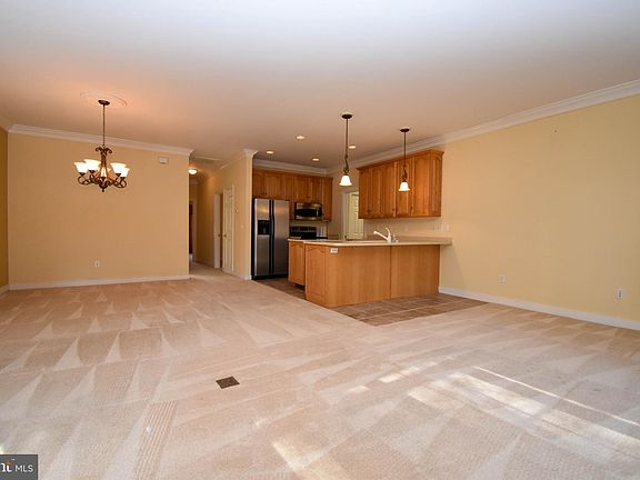 5th image of 7 Huckleberry Dr #55