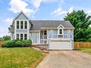 7824 Monrovia St, Lenexa, KS 66216