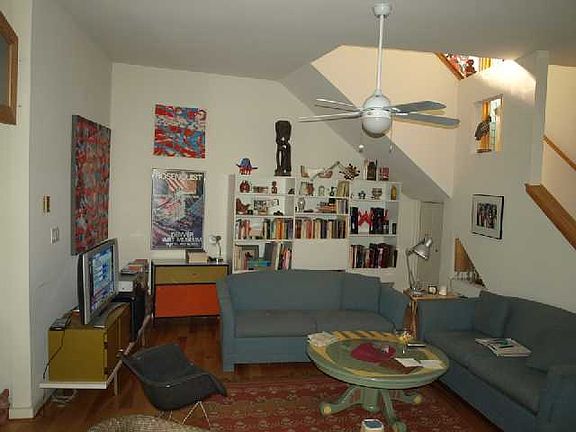 5th image of 1621 Valeria St