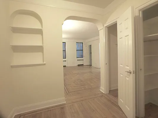 Rented by Sovereign Associates | media 8