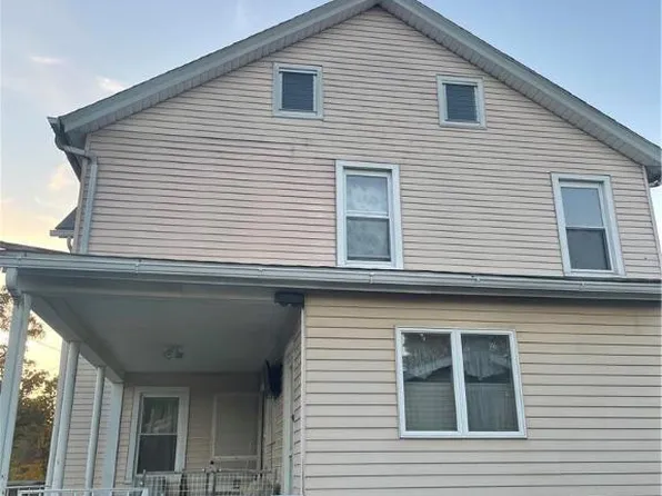 170 N Canal St, Walnutport, PA 18088