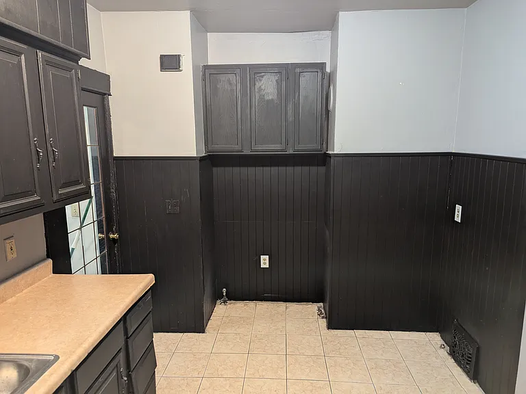 1863 Noble Rd #1 — Photo 7