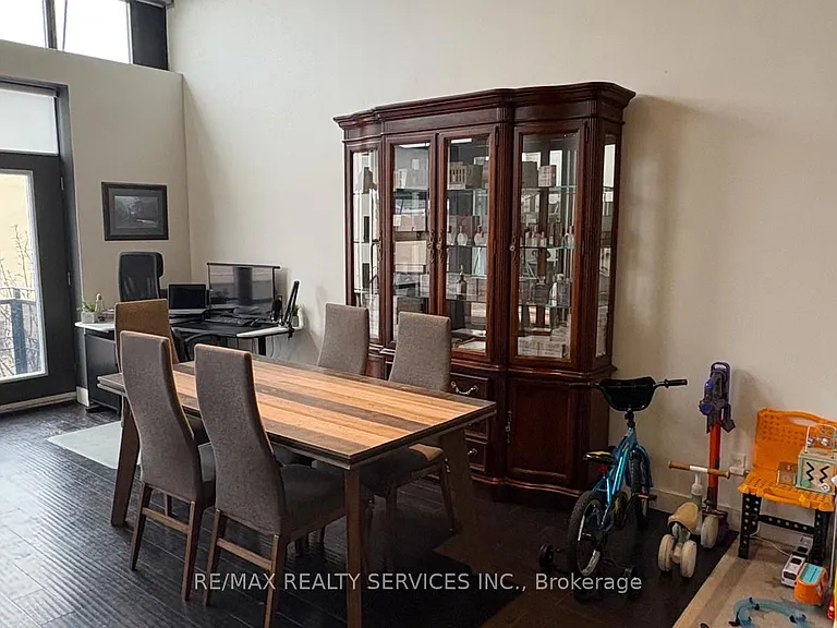 90 Sumach St #406 — Photo 20