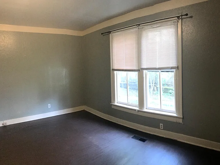 218 S Maple St #1 — Photo 8