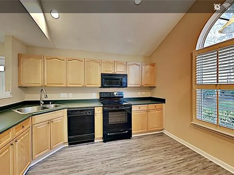 8955 Bryant Field Cir — Photo 9