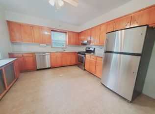 126 Pemberwick Rd, Greenwich, CT 06831