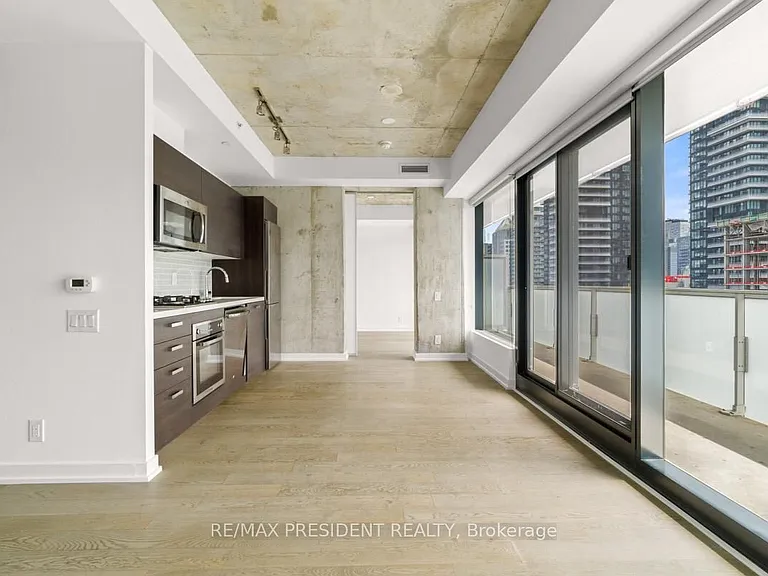 11 Charlotte St #2901 — Photo 4