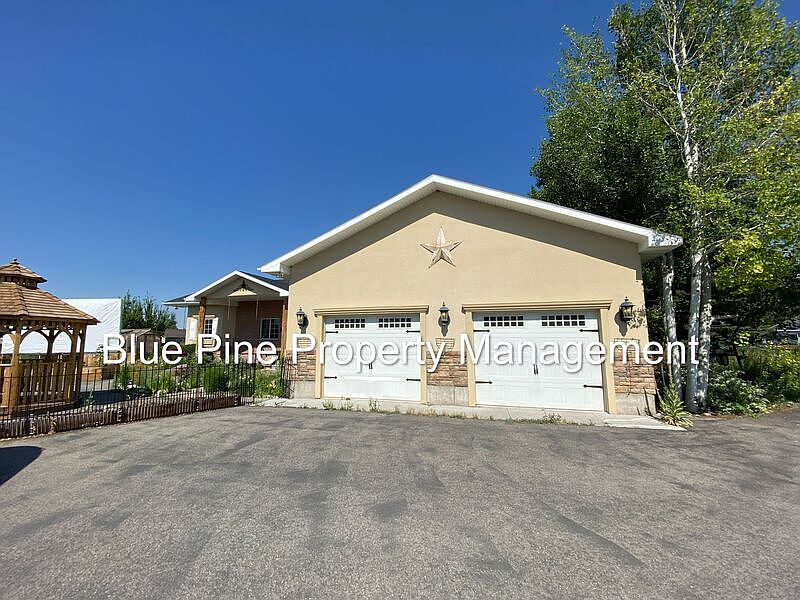 1st image of 1276 N Newton Cir