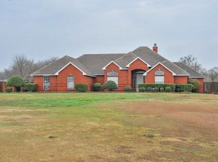 432 Country Ridge Ln, Red Oak, TX 75154