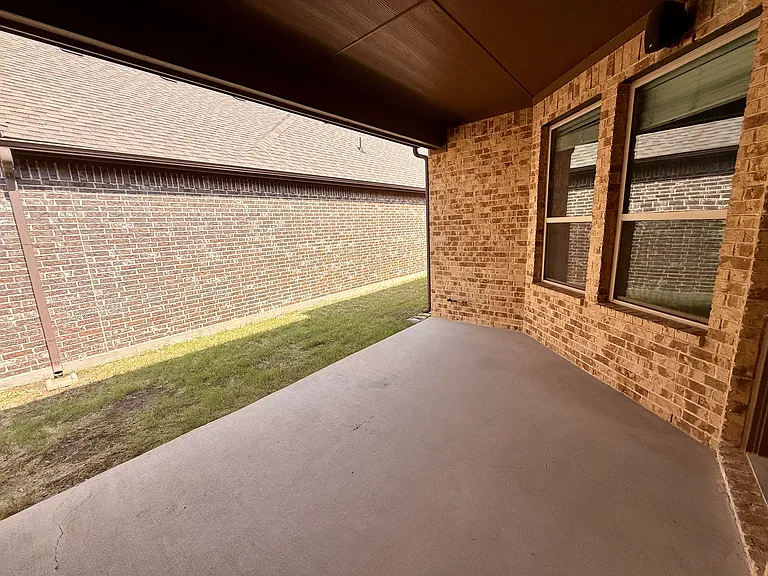 704 Boardwalk Way — Photo 31