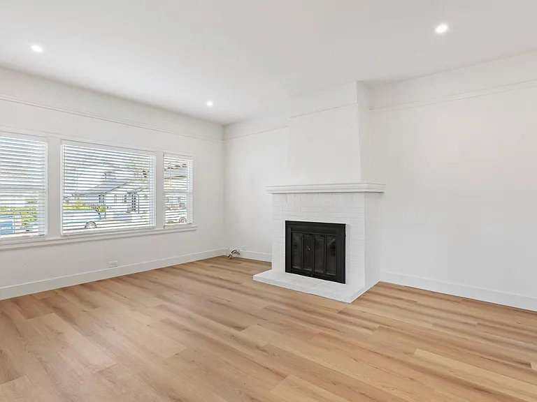 703 Cleveland St — Photo 4