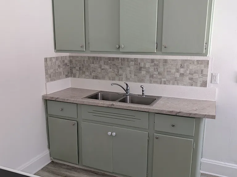 1219 Huron Ave #3 — Photo 2