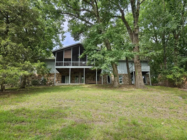 160 Ottinger St, Batesville, AR 72501