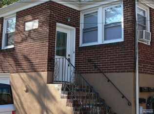 131 Rothwell Ave, Cliffside Park, NJ 07010