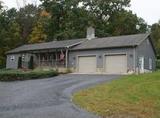 360 Covert Rd, New Castle, PA 16102