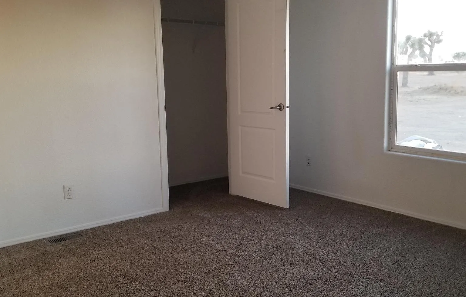 Yucca Terrace Dr, Phelan — Photo 2